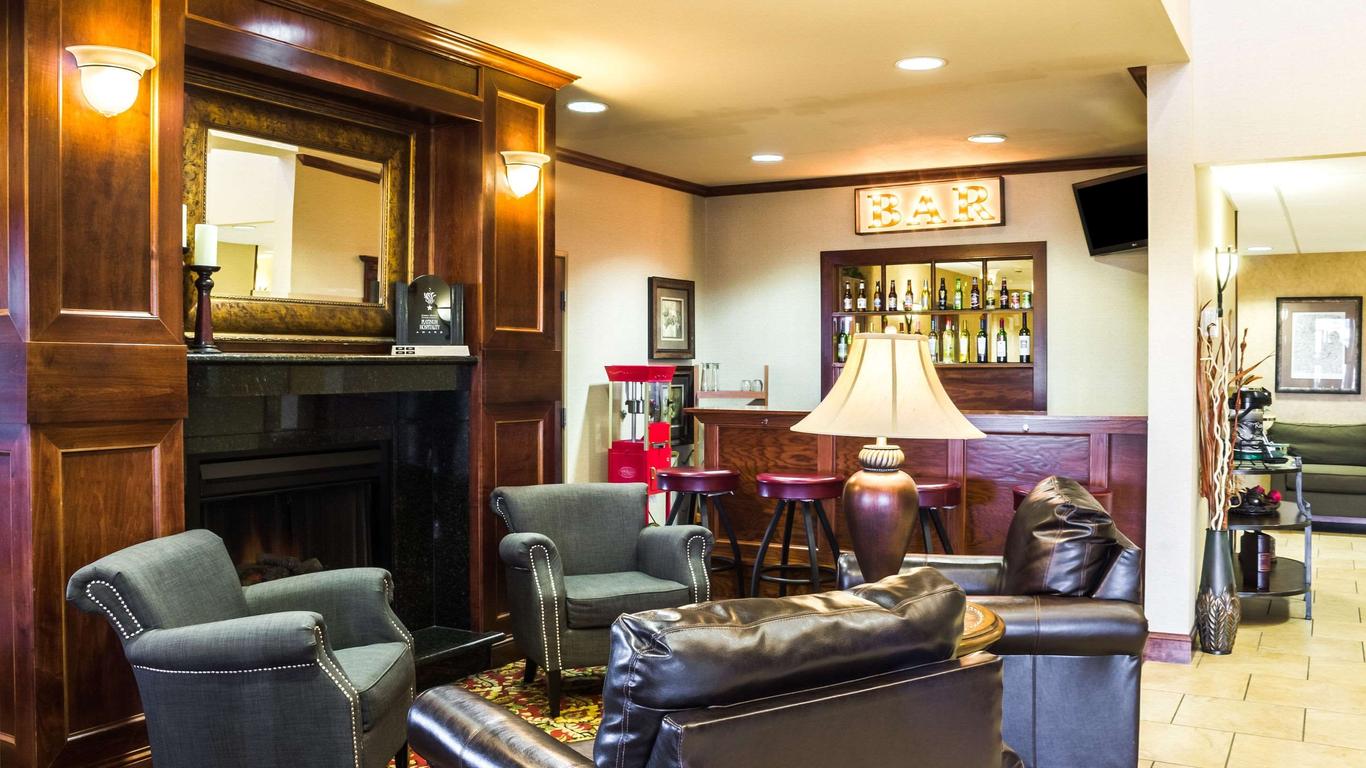 Quality Inn and Suites Airport North