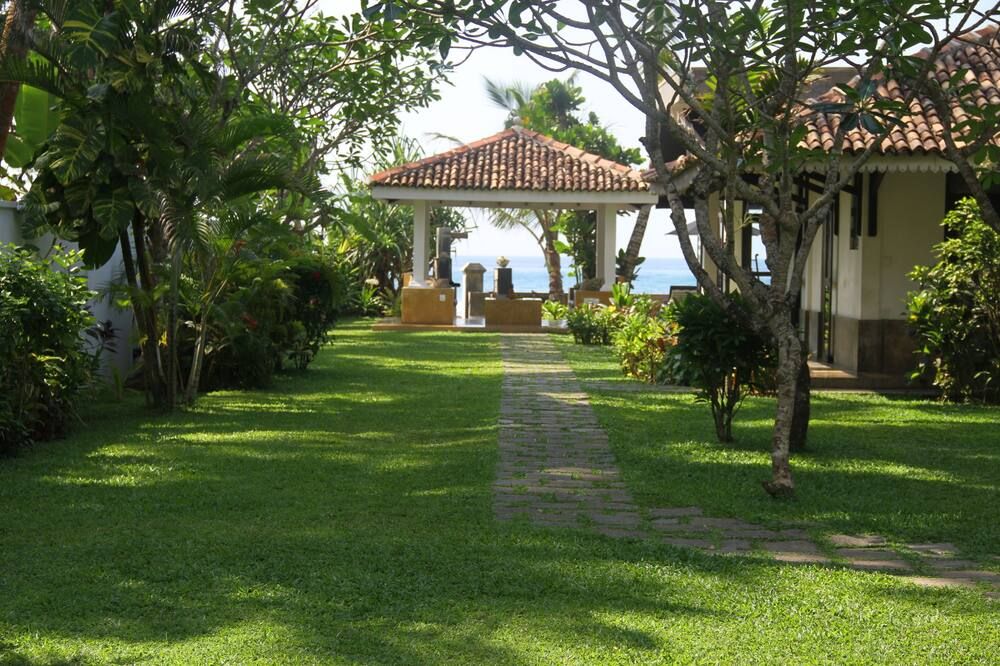 Cảnh ngoài trời