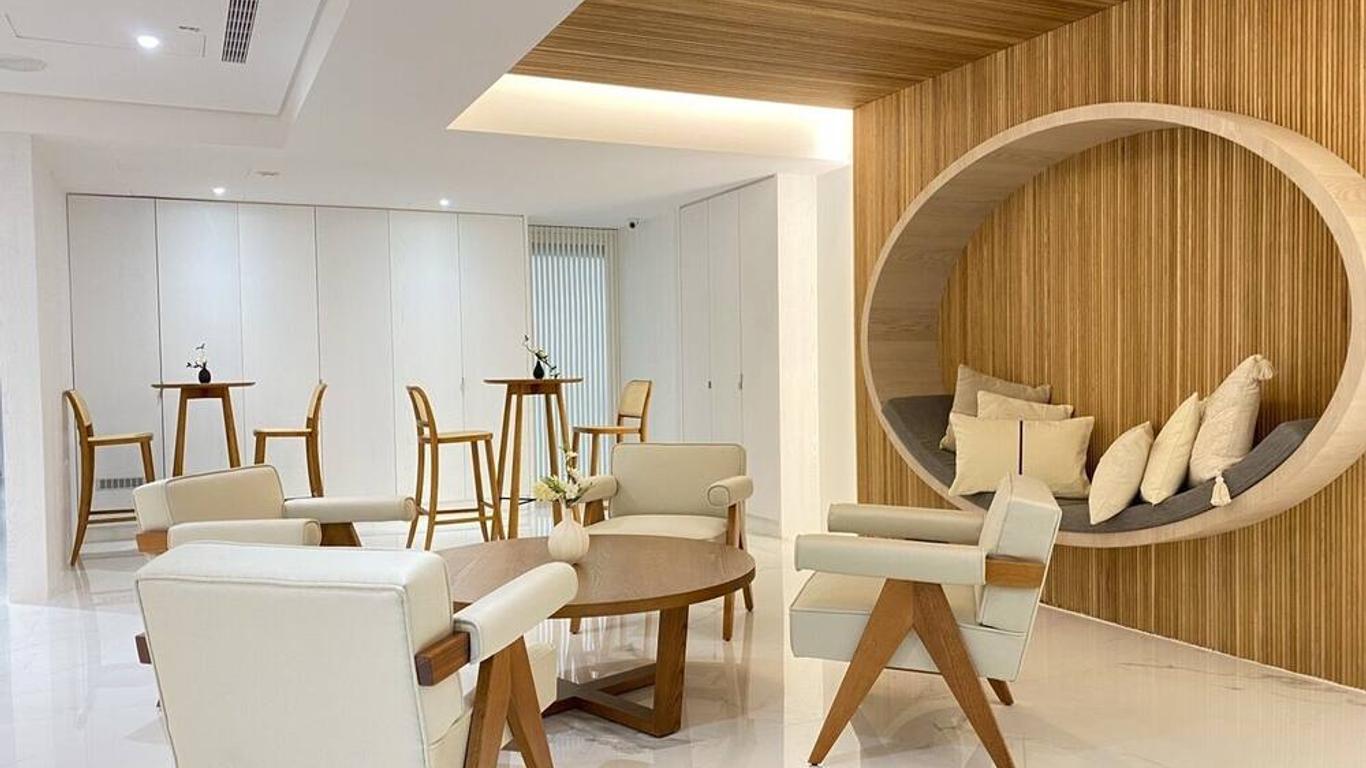 Jin Man Jia Hotel