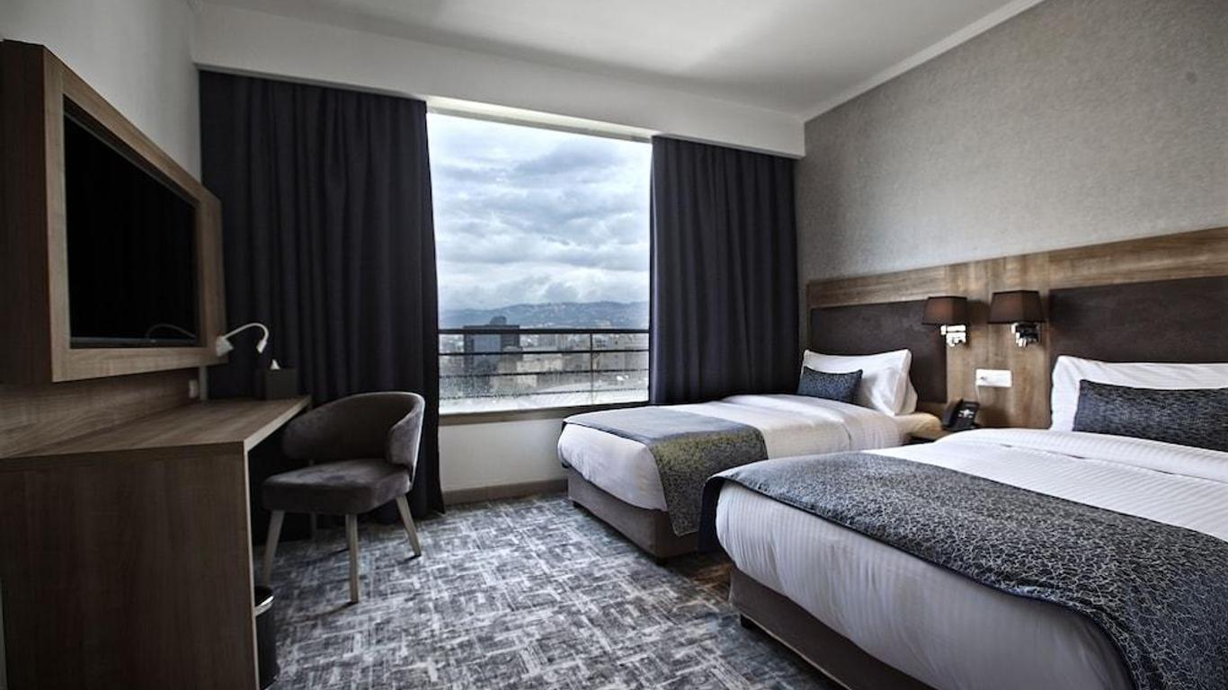 Golden Tulip Hotel Deville