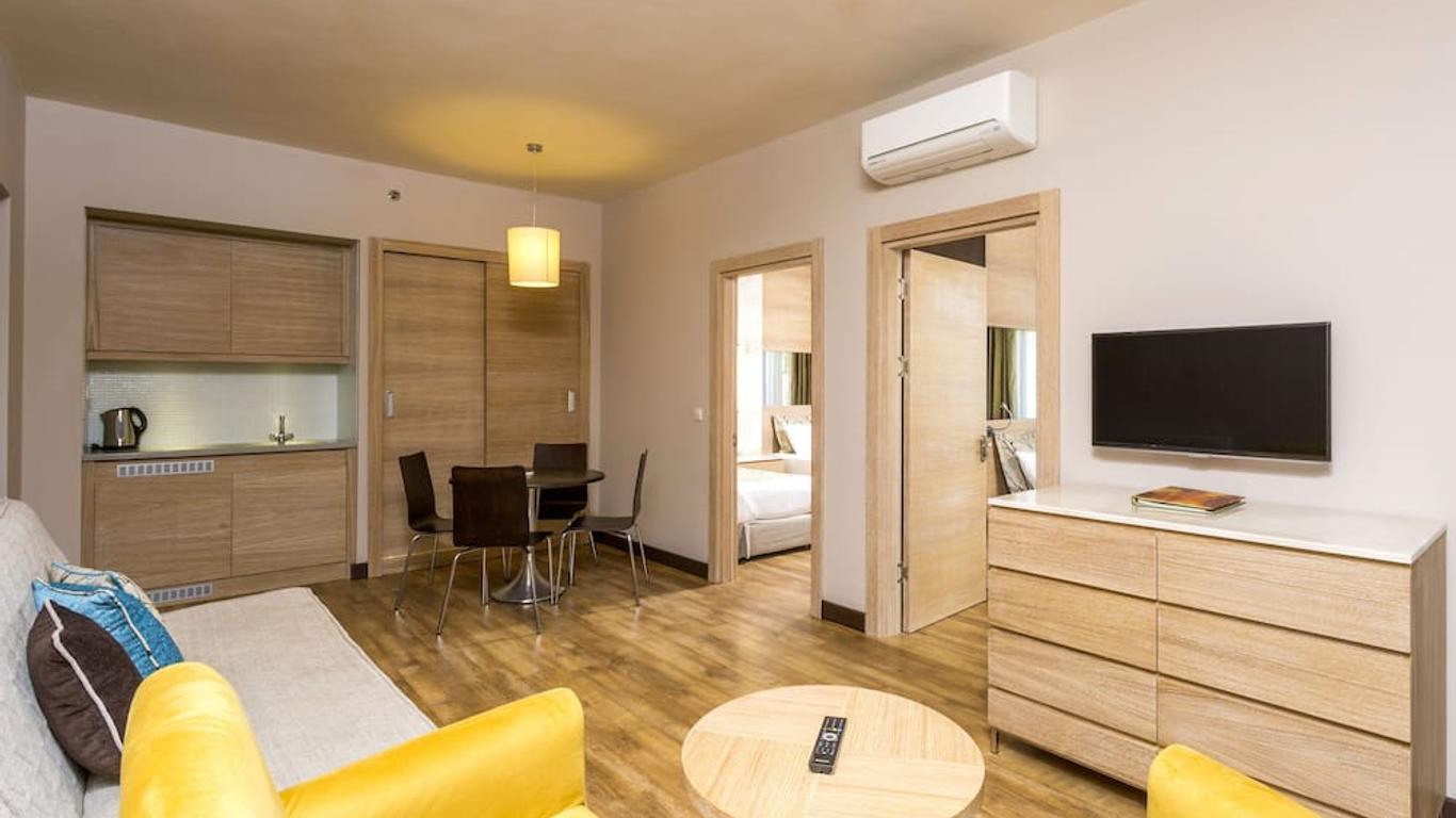 Melas Holiday Village