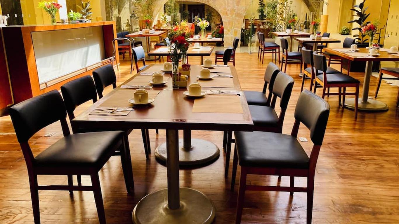 Hotel Rocaval