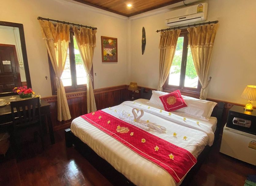 Khác Ảnh
