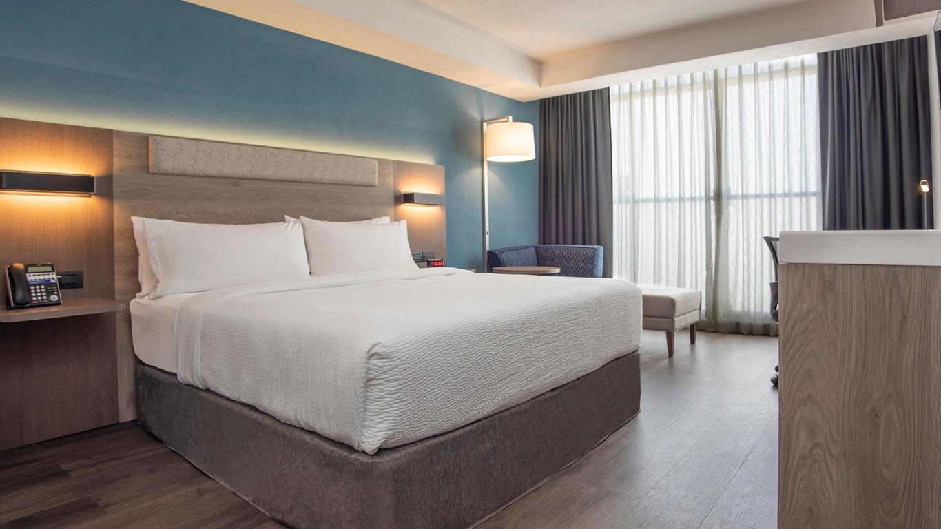 Holiday Inn Express Guadalajara Expo