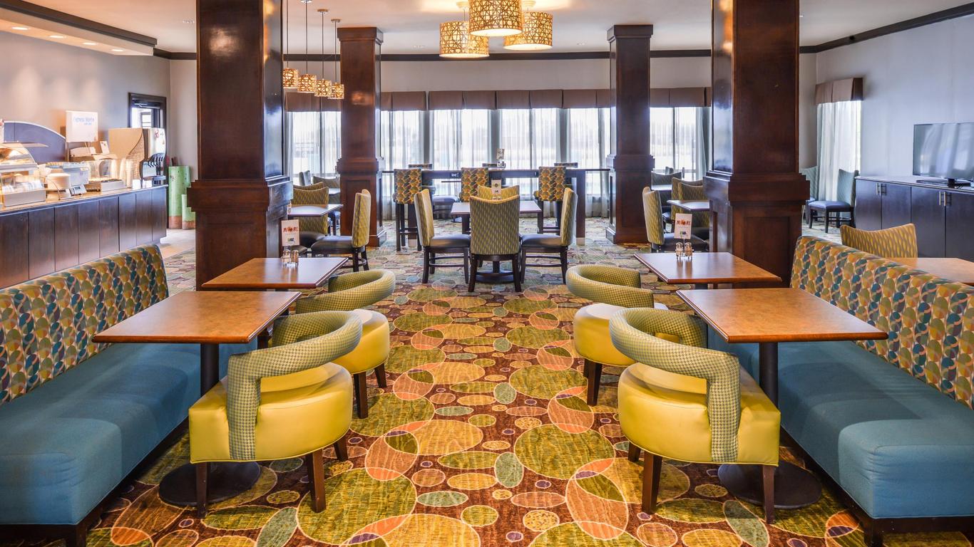 Holiday Inn Express Wichita Falls, An IHG Hotel