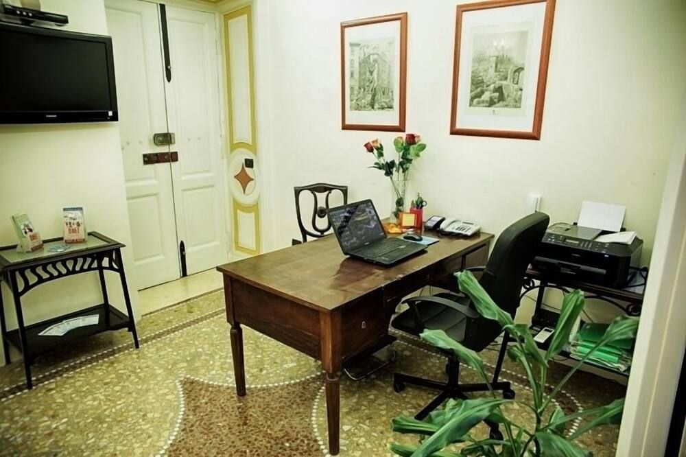 Khu vực làm việc