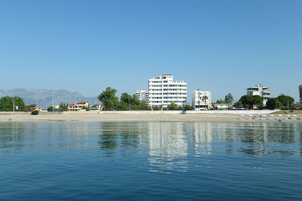 Cảnh ngoài trời