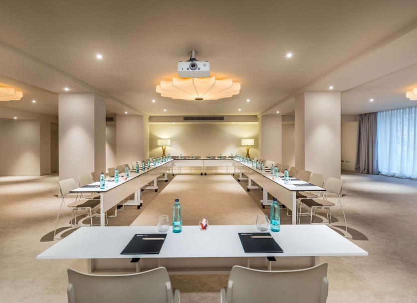 Conference room Ảnh