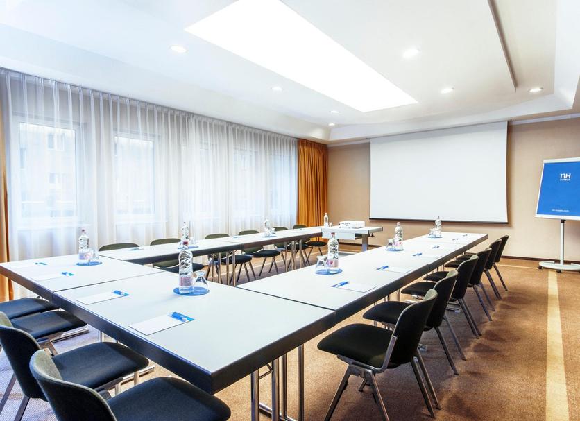 Conference room Ảnh