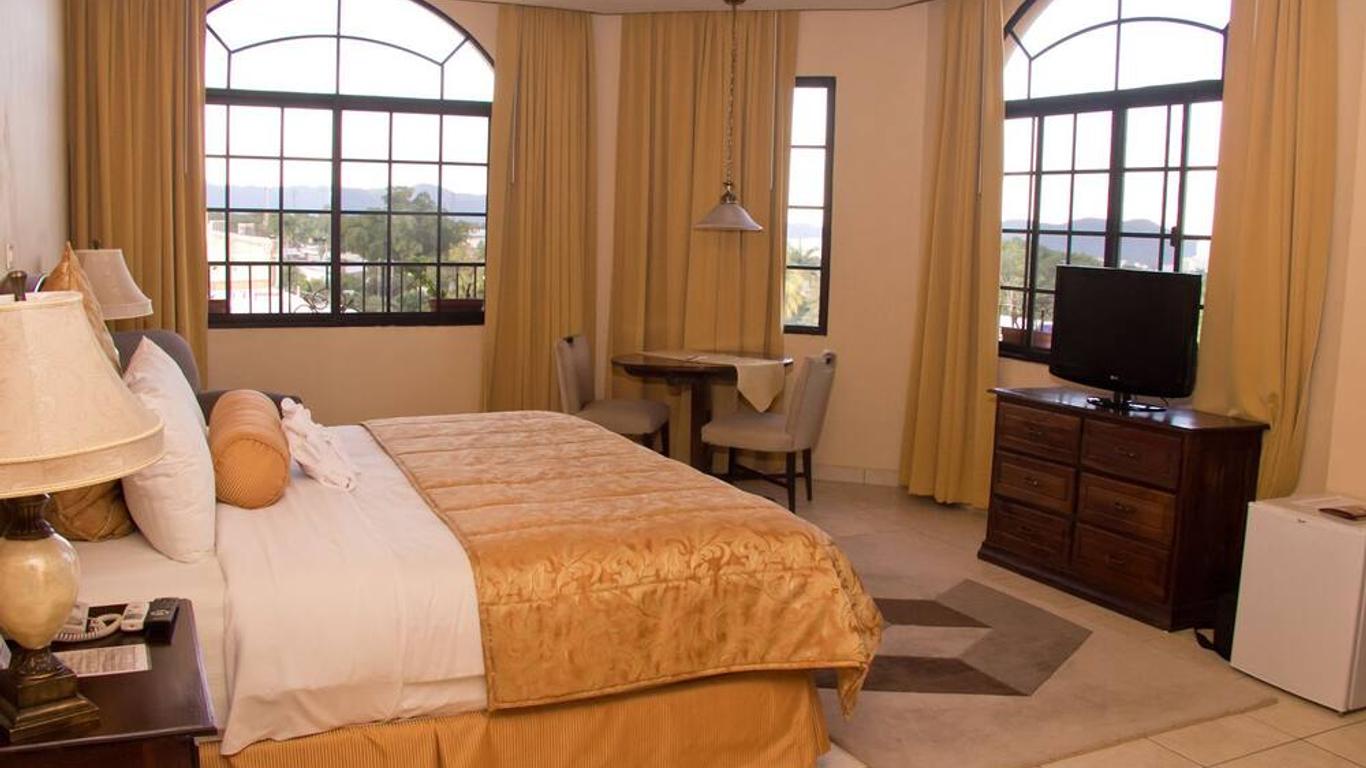 Hotel Monteolivos