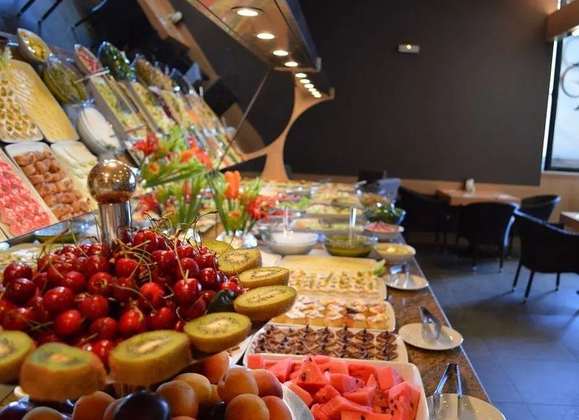 Buffet Ảnh