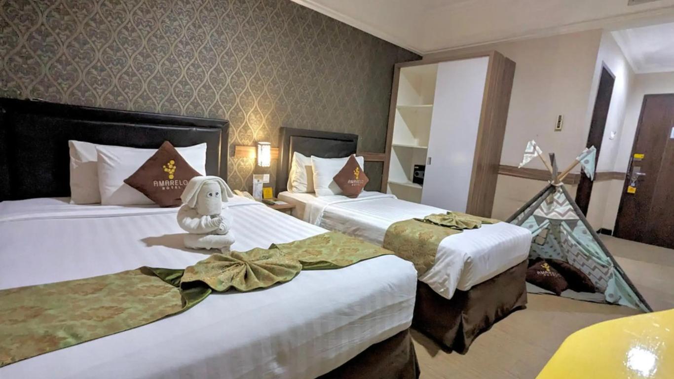 Amarelo Hotel Solo