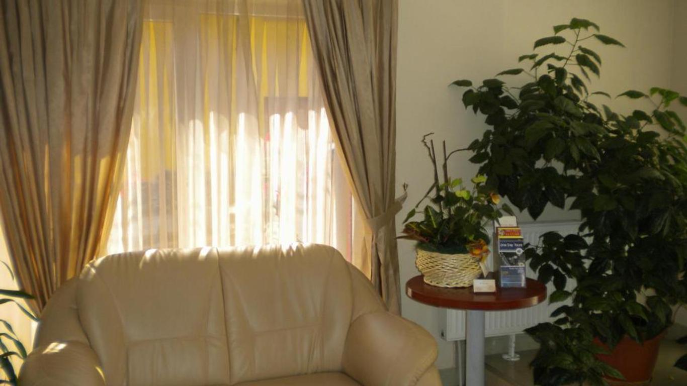 Hotel Ary