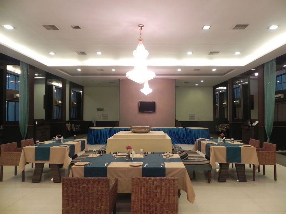 Nhà hàng