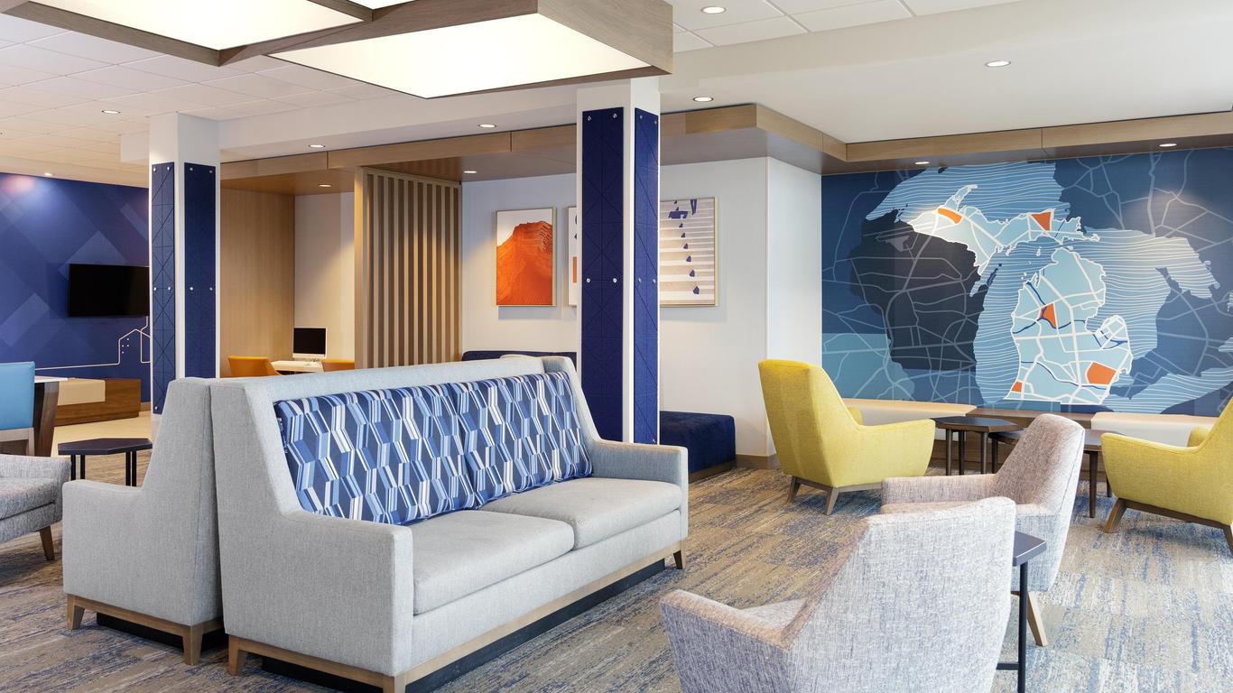 Holiday Inn Express Hotel & Suites Terre Haute By IHG