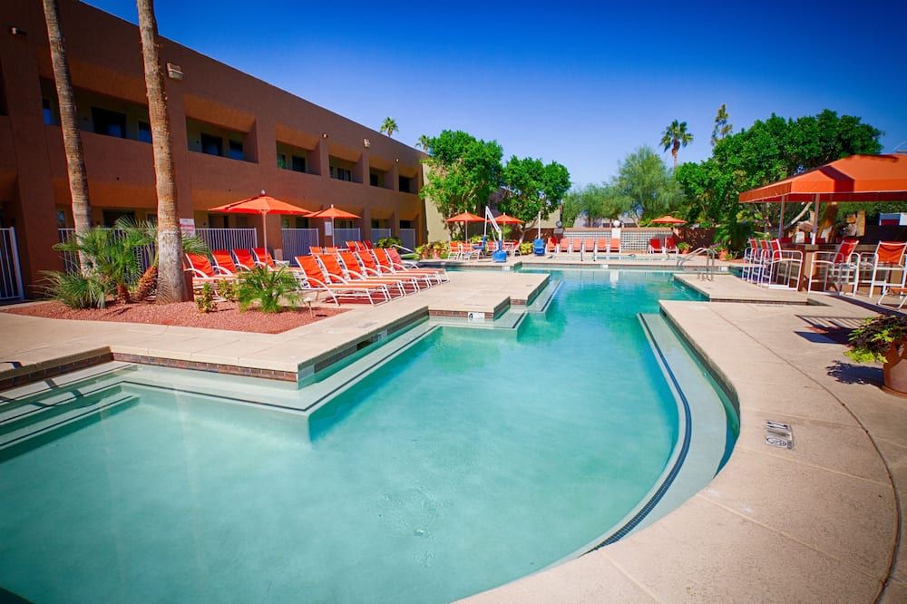 Bể bơi
