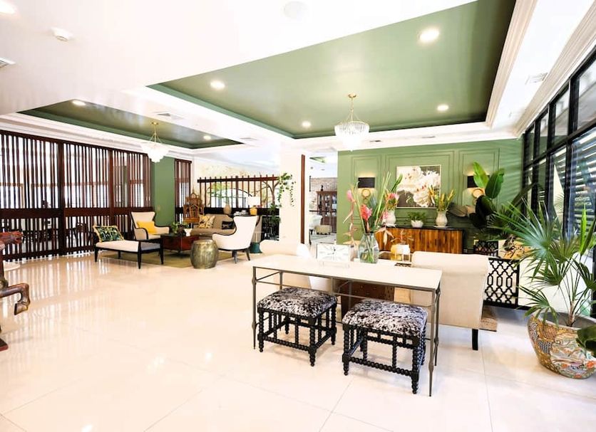 Lễ tân Ảnh