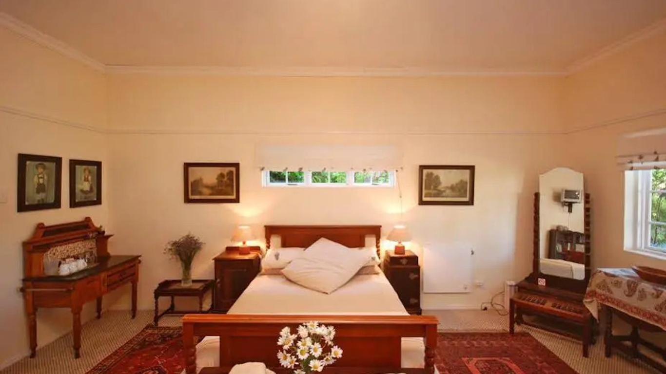 Guinea Fowl Lodge