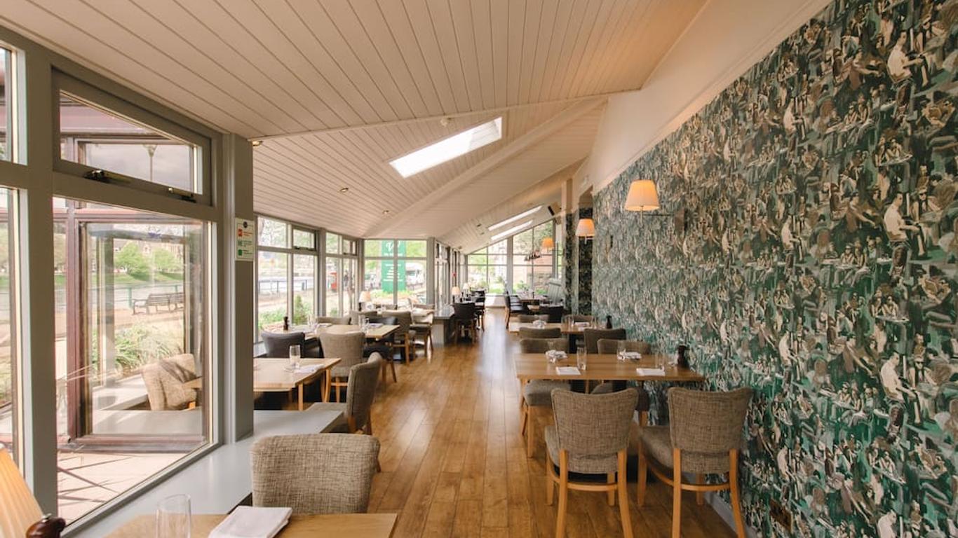 The Glen Mhor Apartments