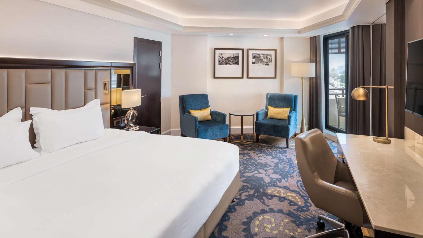 Radisson Blu Hotel, Dubai Deira Creek