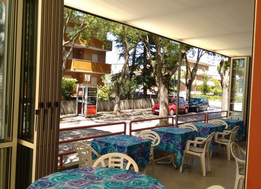 Khác Ảnh