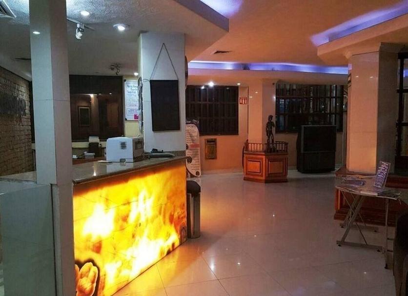 Lễ tân Ảnh