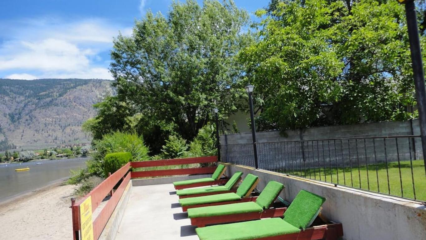 Falcon Resort