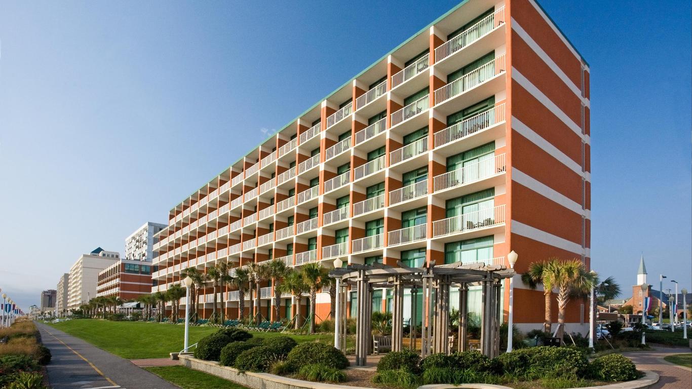 Holiday Inn & Suites Virginia Beach North Beach, An IHG Hotel