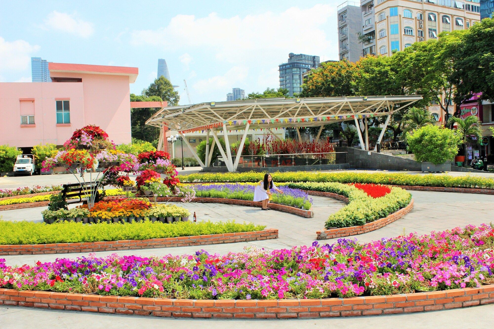 Cảnh ngoài trời