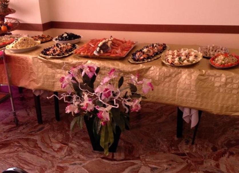 Buffet Ảnh
