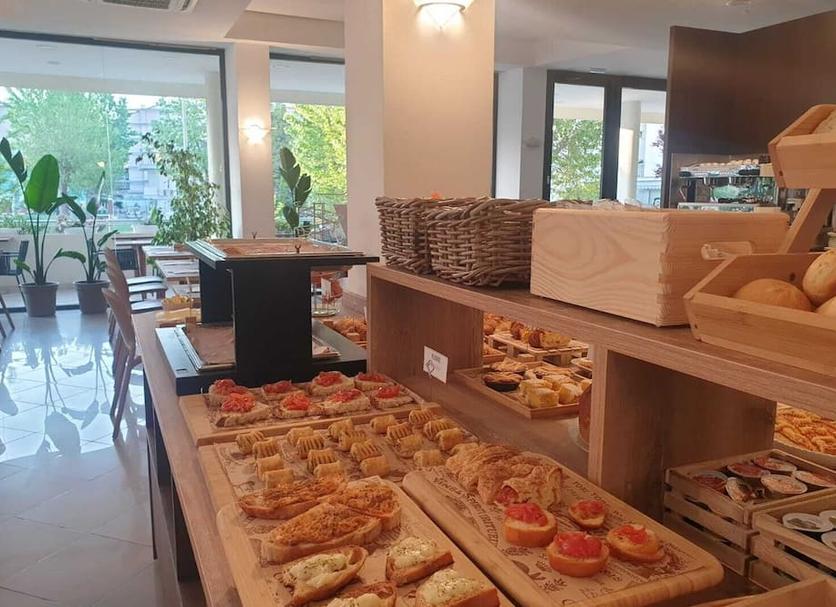 Buffet Ảnh