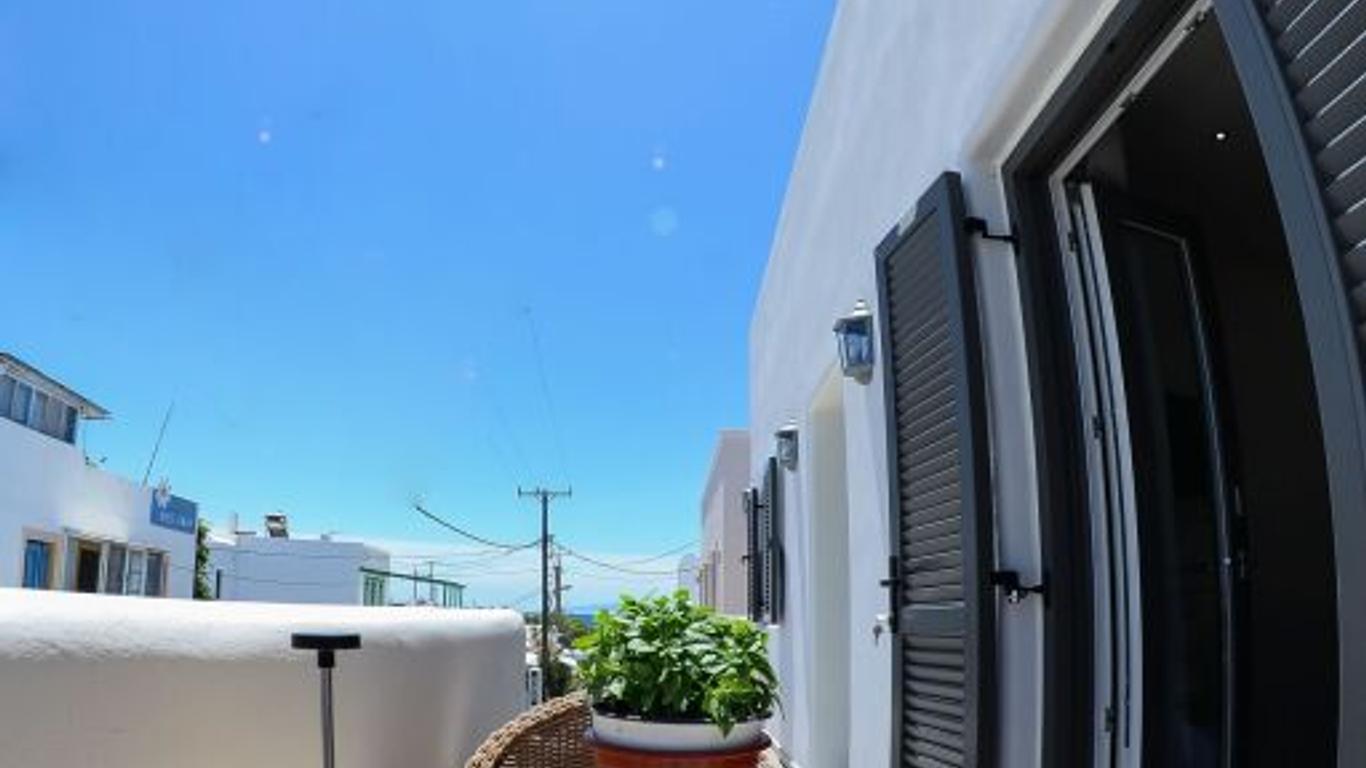 Naxos Petite Studios