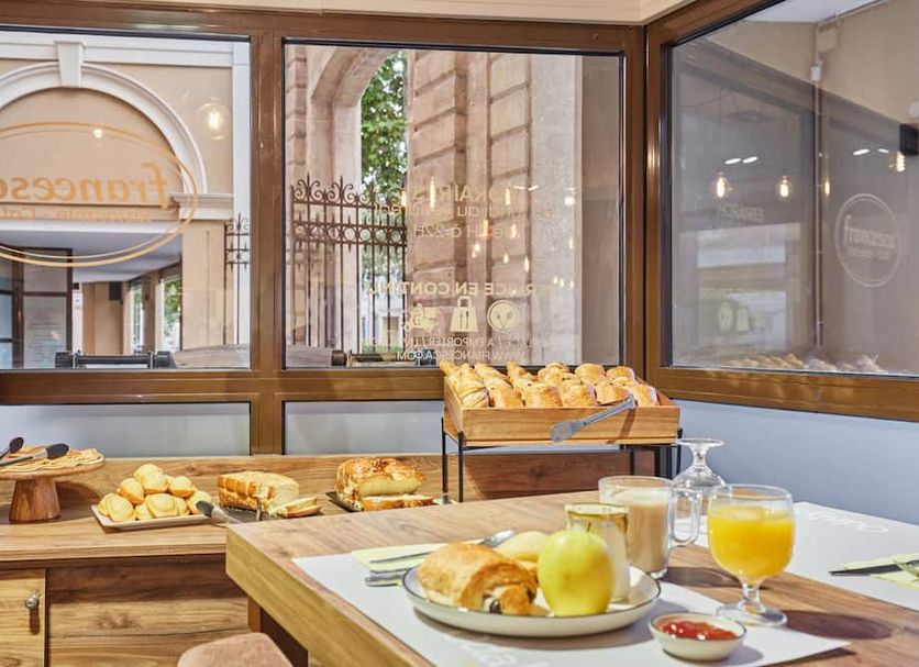 Buffet Ảnh