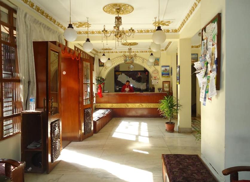 Lễ tân Ảnh