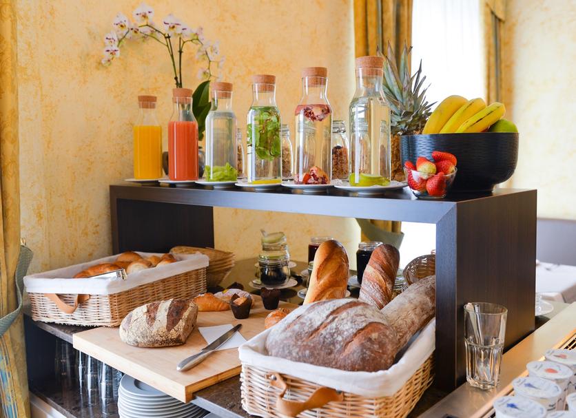 Buffet Ảnh