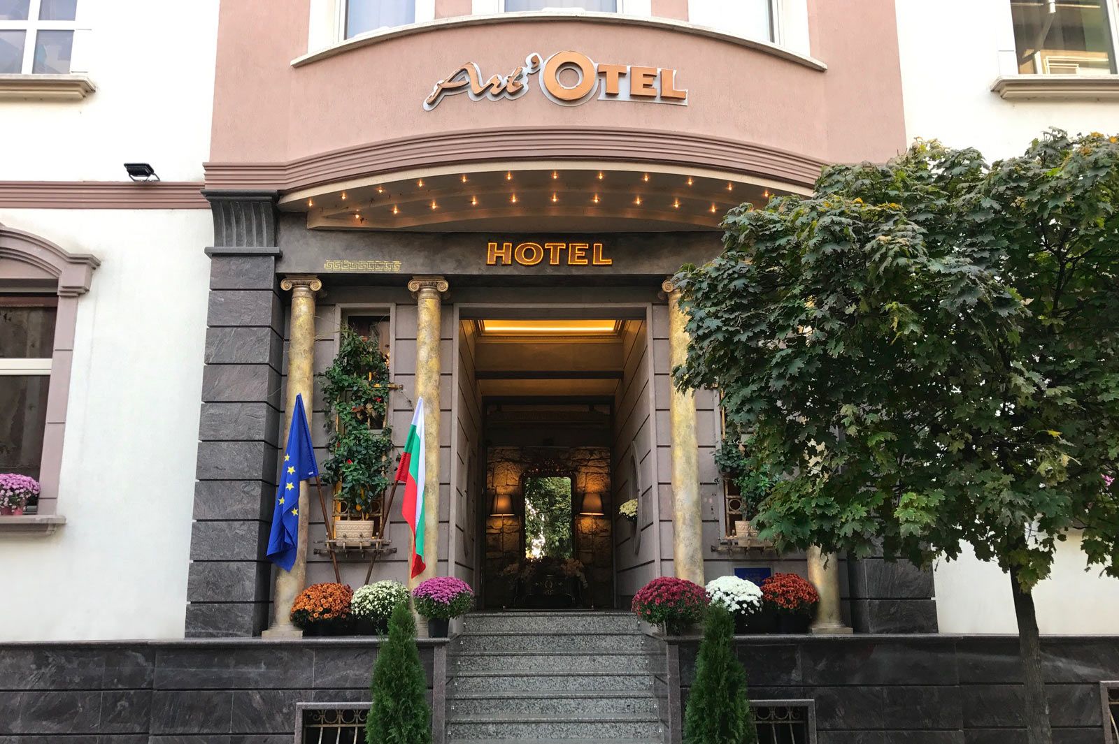 Toà nhà