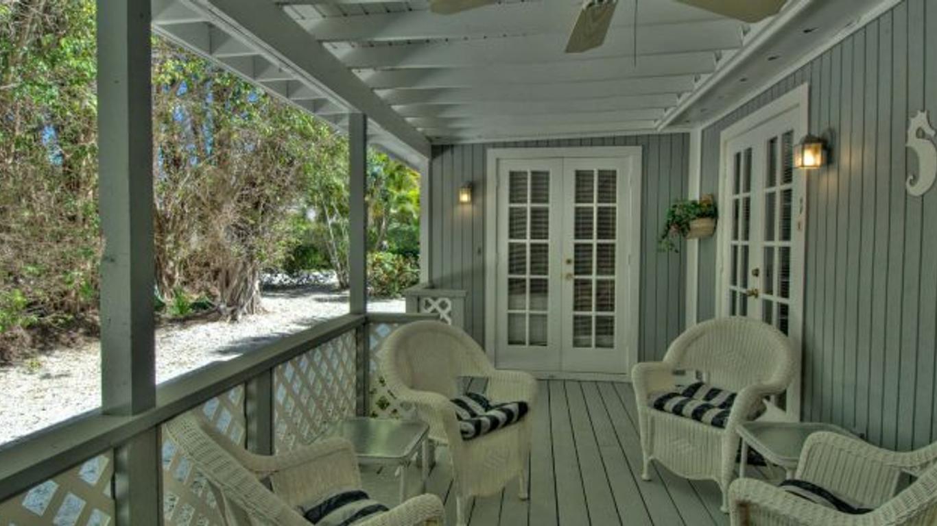 Seahorse Cottages on Sanibel - Adults Only