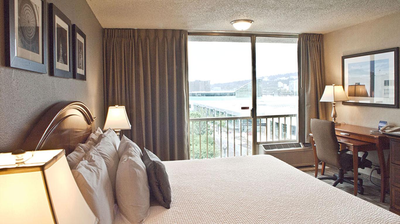 Inn at the Convention Center