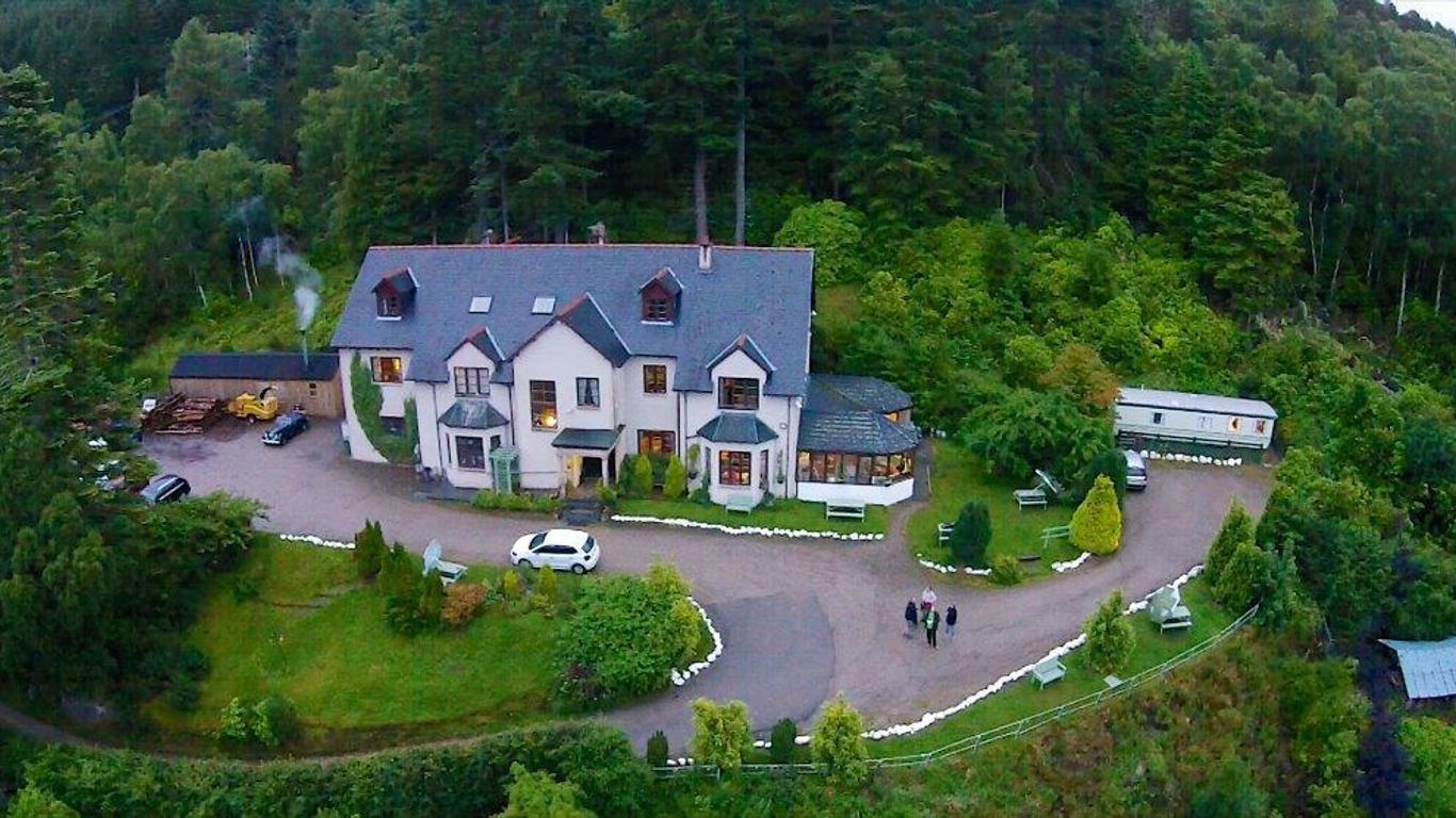 Craigdarroch Hotel