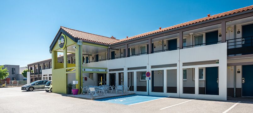 Toà nhà